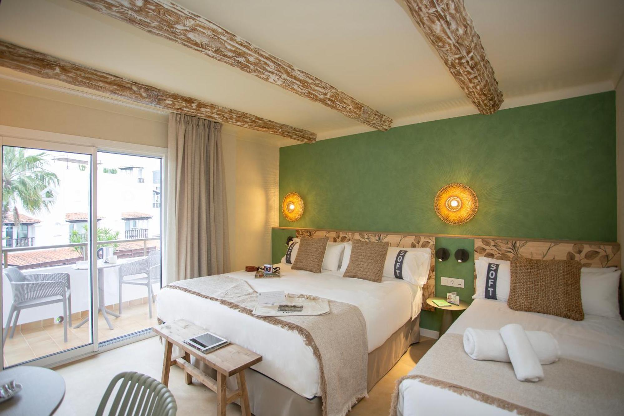 Casual Bahia Ibiza Hotel San Antonio  Exterior photo