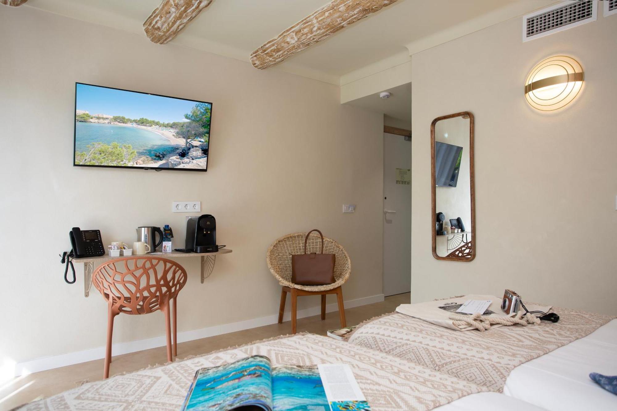 Casual Bahia Ibiza Hotel San Antonio  Room photo