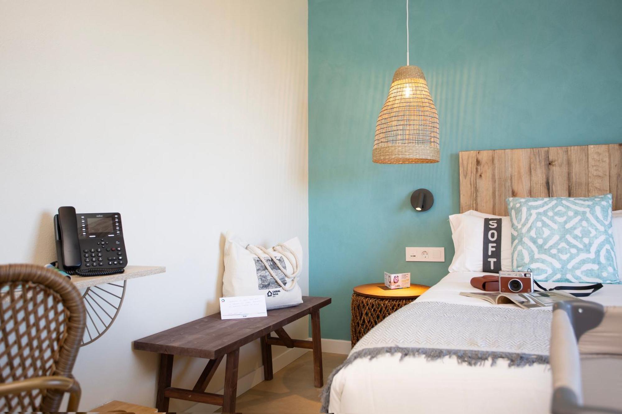 Casual Bahia Ibiza Hotel San Antonio  Room photo